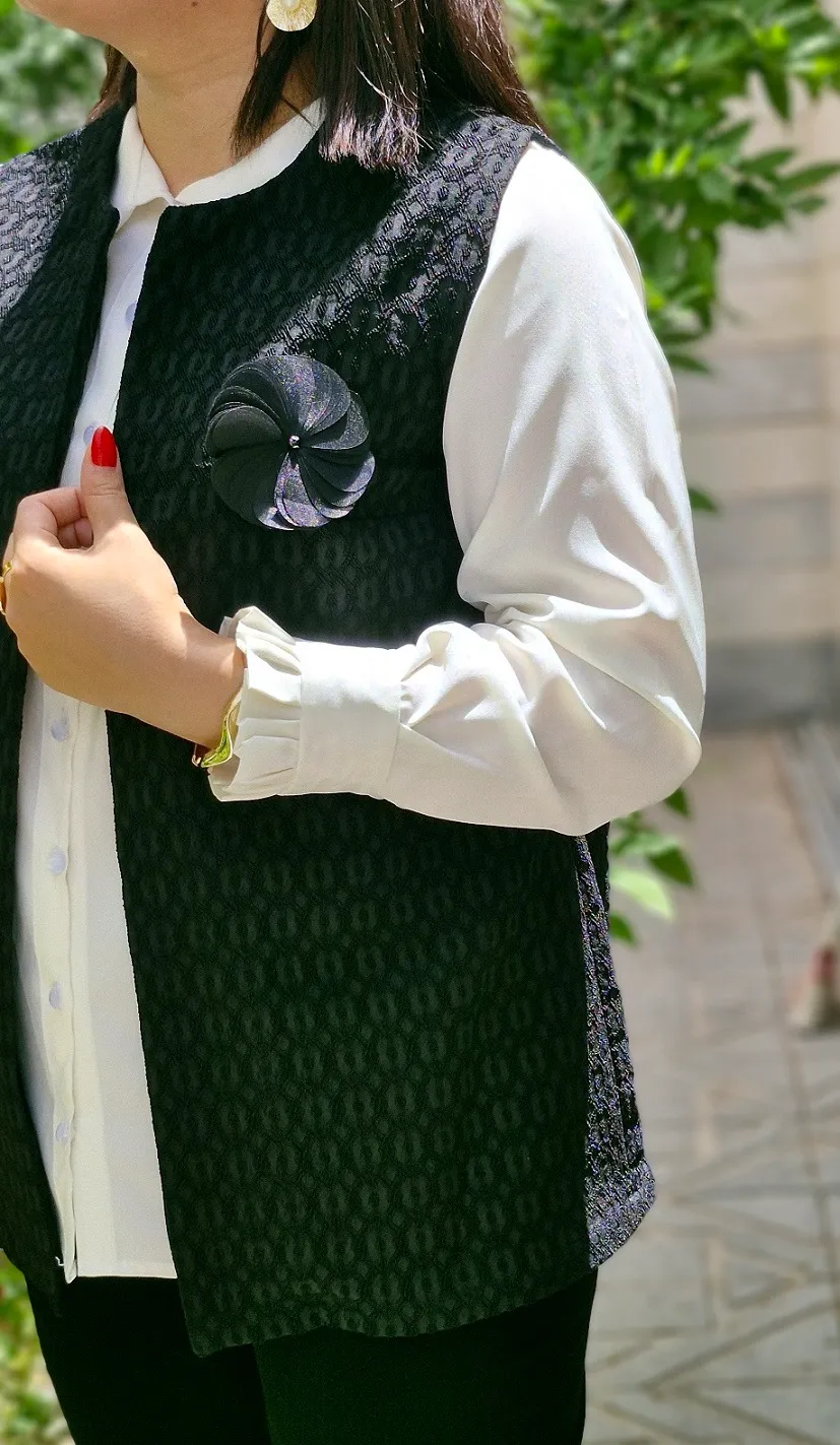 وست زیبای شکیل